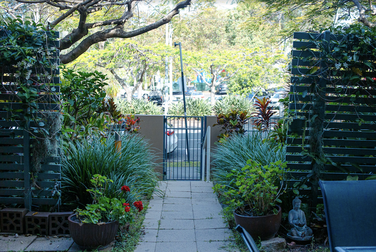 Villa 2 Garden Entrance