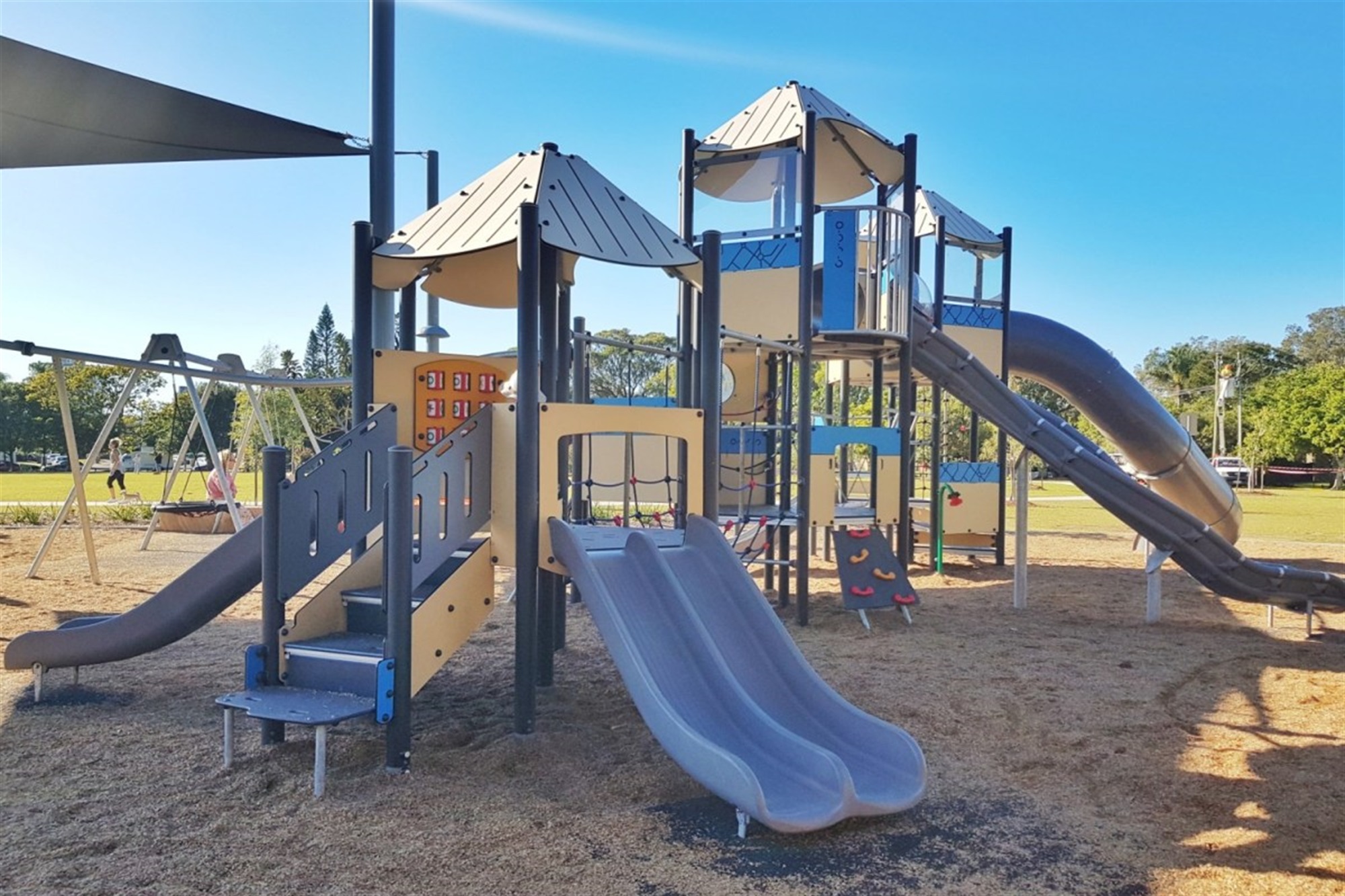 burleigh-parks-and-playgrounds Shaded childrens playground with slides at Deodar Park in Burleigh Waters